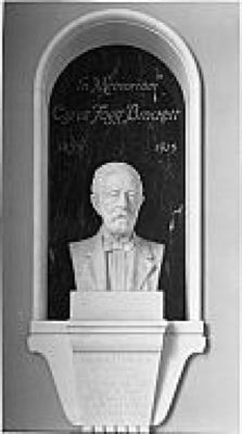 Marble plaque of Cyrus Fogg Brackett (1833–1915), designed by Joseph Schiller in 1911 and installed in Princeton University’s Frist Student Center (PP80).